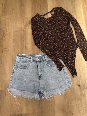 Floral Long Sleeve Bodysuit Women SizeBlack Ditsy Floral Fitted Top Cute Trendy